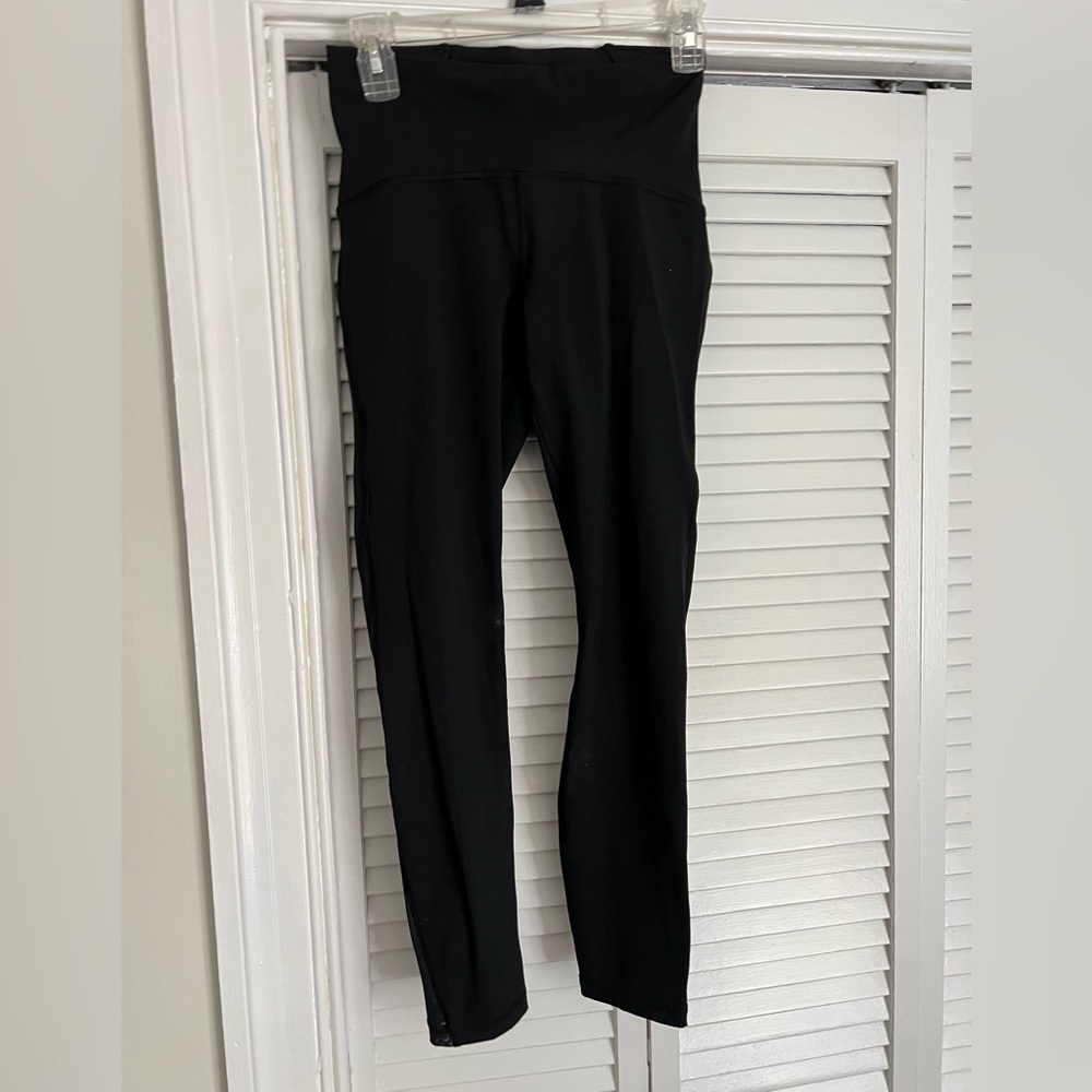 Lululemon black leggings. 25” size 6